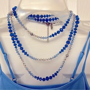 White House Black Market Convertible Blue Necklace